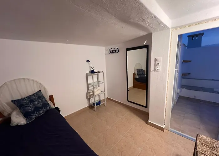 House Of The Rising Sun * מיקרי ויגלה